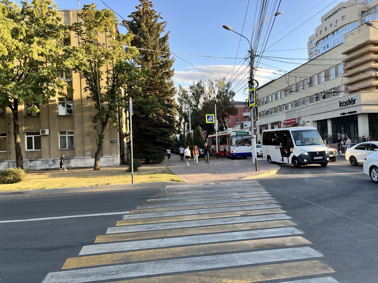 Пешеходный переход Валерий Симоненко, ИА Stavropol.Media