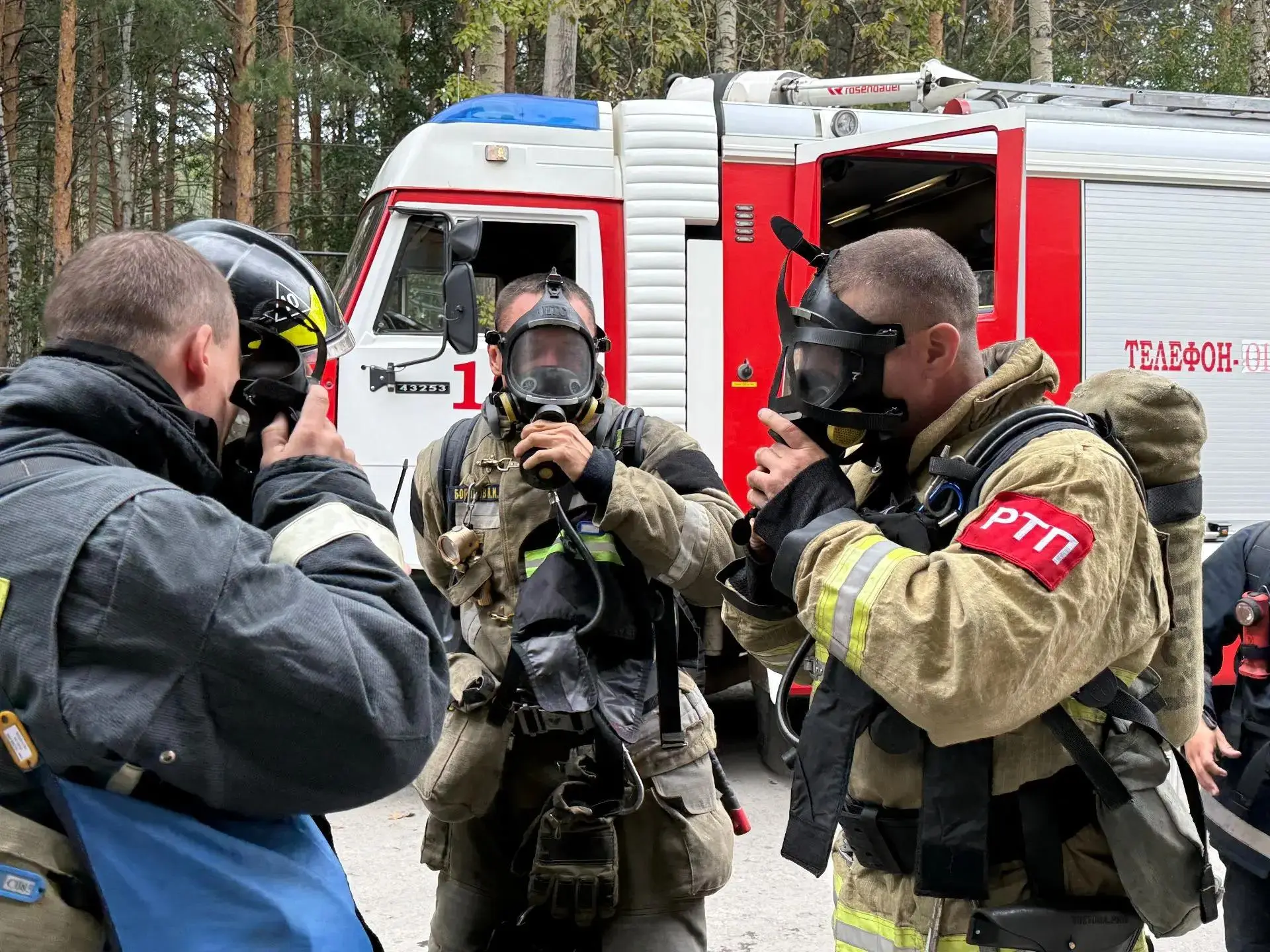 Заложники и атака БПЛА: в школах Ангарска прошли антитеррористические учения Пресс-служба администрации АГО