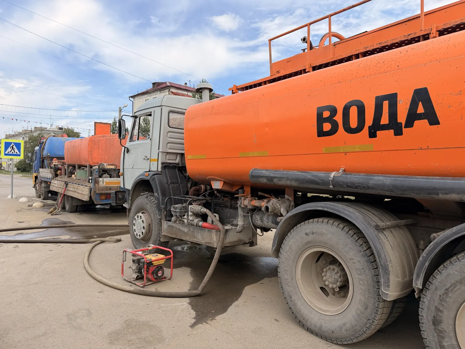 Магистральный водовод в Мегете готов на 87%: завершить строительство планируют в ноябре Канал в МАКСе (12+) мэра АГО Сергея Петрова